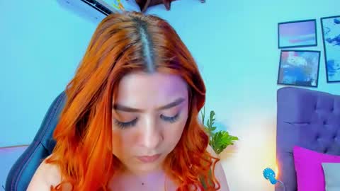 Snapshot of queengrett chatting on 12/03/25, 07:01 Queen online show from 12/03/25, 07:01