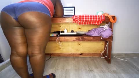 Snapshot of queenkiah chatting on 10/02/25, 07:54 Nina online show from 10/02/25, 07:54