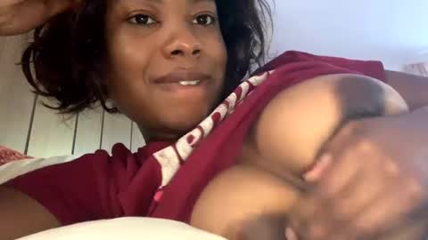 Kourtney online show from 10/05/25, 08:51