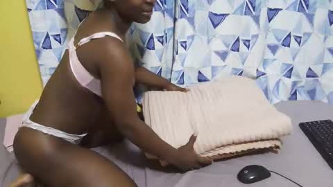 Latasha online show from 04/10/26, 11:26