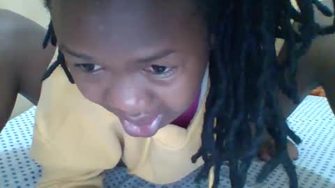 queenleona61 online show from 03/23/26, 03:43