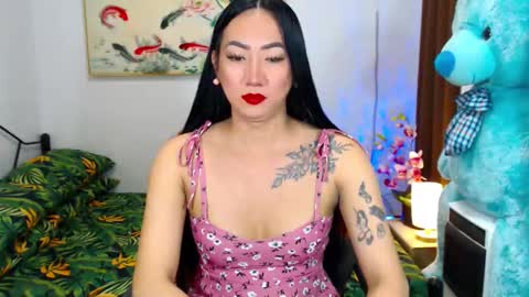 Snapshot of queenmistressts chatting on 01/22/25, 09:54 QUEEN online show from 01/22/25, 09:54