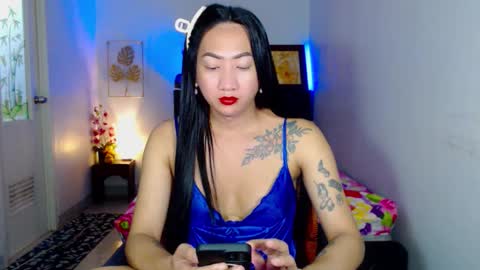 Snapshot of queenmistressts chatting on 02/12/26, 02:17 QUEEN online show from 02/12/26, 02:17