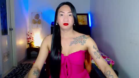 Snapshot of queenmistressts chatting on 02/13/26, 11:39 QUEEN online show from 02/13/26, 11:39