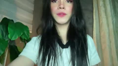 QUEEN online show from 09/20/25, 07:53