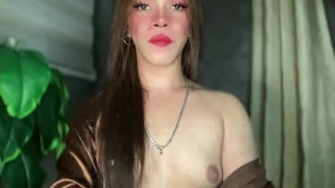 QUEEN online show from 03/04/26, 08:20