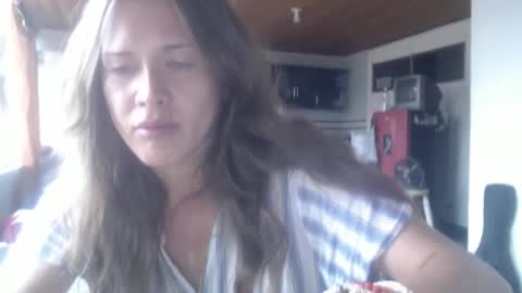 Nico online show from 11/11/25, 10:10