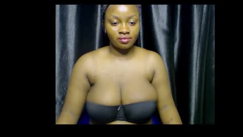 Zoey online show from 10/17/25, 01:09