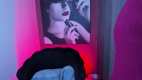 Snapshot of queenofhaze chatting on 12/16/25, 07:57 you may simply address Me with Your Grace online show from 12/16/25, 07:57