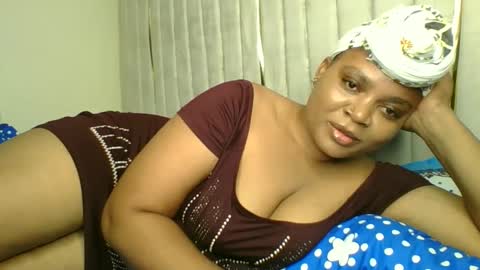 Snapshot of queenofsouls chatting on 01/23/25, 06:28 . online show from 01/23/25, 06:28