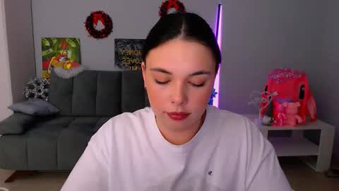 Patricia online show from 12/17/25, 09:26