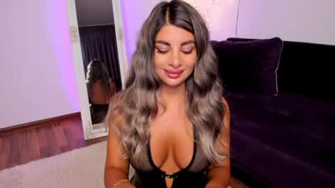 Queennofyuredreams online show from 08/08/26, 10:34