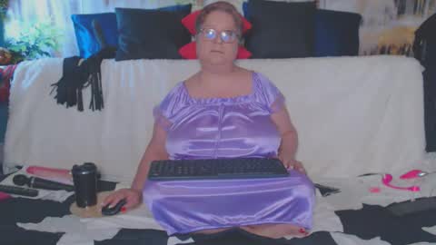 QueenPammy online show from 04/16/26, 05:52