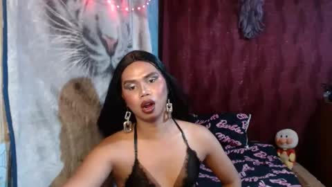 queenpinayebony_xx online show from 06/03/26, 12:41
