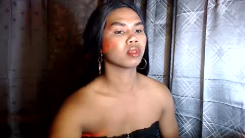 Snapshot of queenpinayebony_xx chatting on 07/19/26, 11:47 queenpinayebony_xx online show from 07/19/26, 11:47