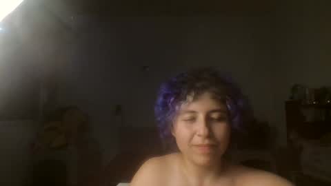 Snapshot of queenrainstar chatting on 11/03/25, 07:42 QueenRainStar online show from 11/03/25, 07:42