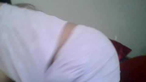 Snapshot of queensecrets chatting on 12/21/25, 11:23 queensecrets online show from 12/21/25, 11:23