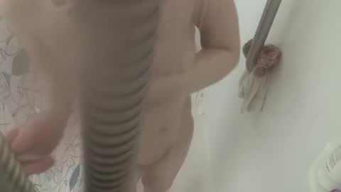 Snapshot of queenstonermami chatting on 03/10/25, 03:34 queenstonermami online show from 03/10/25, 03:34