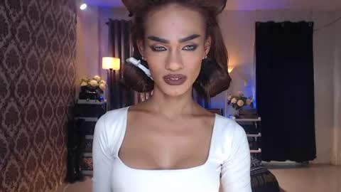 ValentinaMoone online show from 06/15/26, 11:18