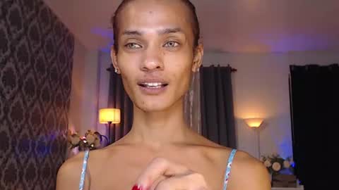 ValentinaMoone online show from 06/19/26, 01:15