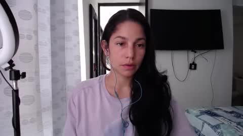 Snapshot of queenvictoria2023 chatting on 01/06/25, 08:07 Paola online show from 01/06/25, 08:07