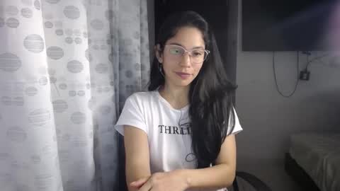 Snapshot of queenvictoria2023 chatting on 01/20/25, 06:31 Paola online show from 01/20/25, 06:31