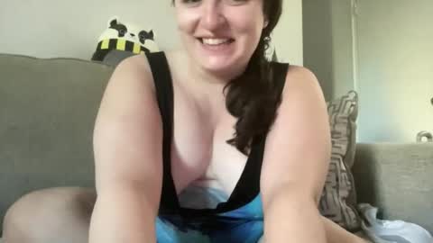 Queen Violette online show from 06/03/26, 10:48