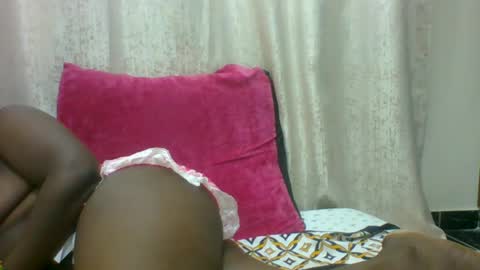 Snapshot of queenvivy chatting on 08/03/26, 09:48 VIVIAN online show from 08/03/26, 09:48