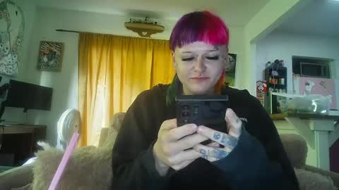 Snapshot of queer_burrito chatting on 04/26/26, 01:47 Sky Burrito online show from 04/26/26, 01:47