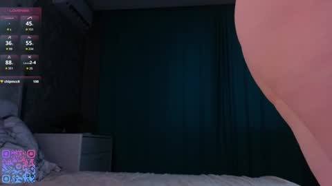 Snapshot of quennacindy chatting on 11/08/25, 02:34 Teri My favorite vibes 77 101 222 666 online show from 11/08/25, 02:34