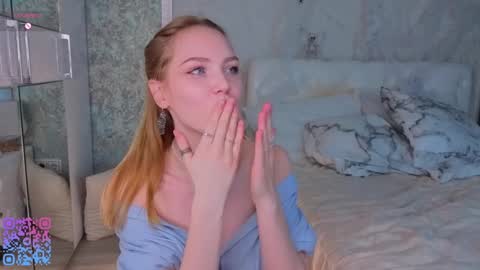 Snapshot of quennacindy chatting on 11/12/25, 02:56 Teri My favorite vibes 77 101 222 666 online show from 11/12/25, 02:56