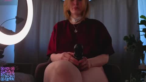 Teri  My favorite vibes 77 101 222 666 online show from 05/27/26, 04:20