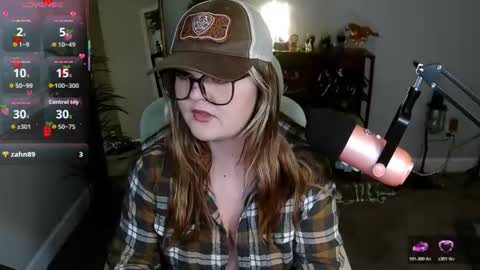 Snapshot of quervoqueen1 chatting on 07/17/26, 03:02 Bri online show from 07/17/26, 03:02