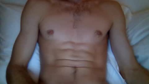 Snapshot of quiii1103 chatting on 10/26/25, 02:06 quiii1103 online show from 10/26/25, 02:06