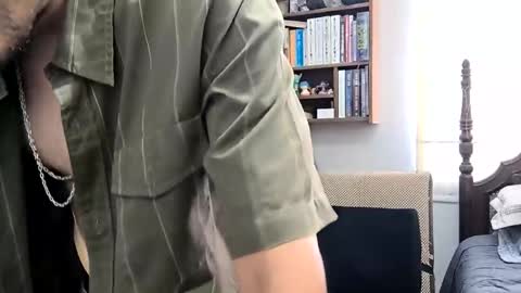 quik32 online show from 02/24/26, 04:38