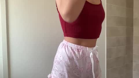 Snapshot of quinnyelena chatting on 01/31/25, 09:59 Quinnyelena online show from 01/31/25, 09:59