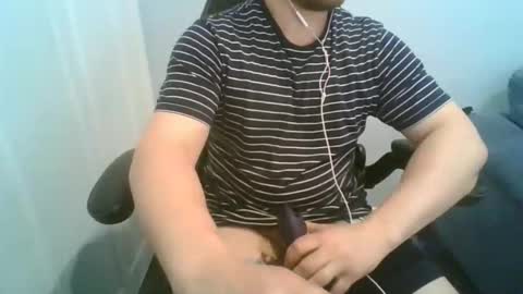 Snapshot of quite_toey chatting on 10/08/25, 12:52 quite_toey online show from 10/08/25, 12:52