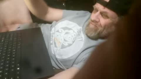 Snapshot of quitecool71 chatting on 03/06/25, 09:25 quitecool71 online show from 03/06/25, 09:25