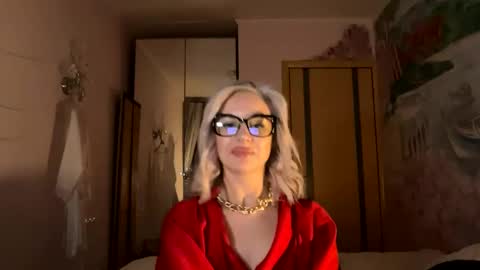 qusi28 online show from 02/16/25, 12:19