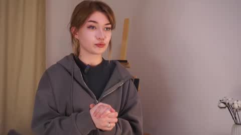 Snapshot of quyenkjos chatting on 11/25/25, 01:44 Alice online show from 11/25/25, 01:44