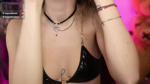 Nova Hollis online show from 03/14/26, 04:51