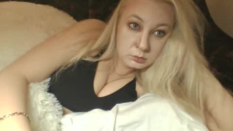 qwertyui online show from 11/29/25, 04:48