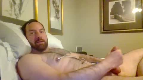 qwertyuiop1357900 online show from 01/11/26, 12:04