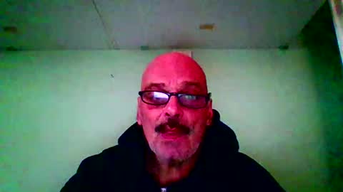 qwertyuiop22348015 online show from 01/19/26, 09:46