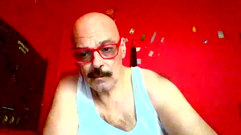 qwertyuiop22348015 online show from 02/09/26, 07:56