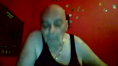 qwertyuiop22348015 online show from 04/12/26, 06:46