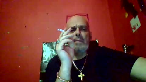 qwertyuiop22348015 online show from 04/18/26, 07:29