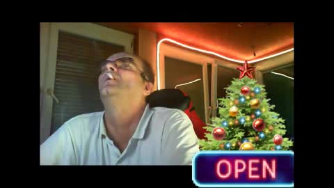 Snapshot of r_2d2_ chatting on 12/21/24, 10:19 dj mike online show from 12/21/24, 10:19