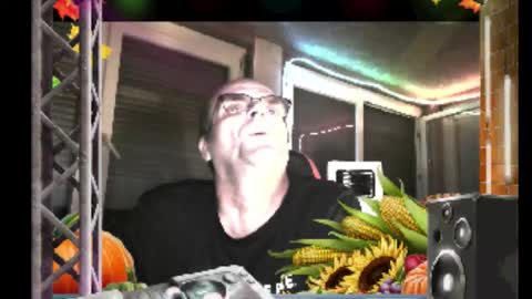 Snapshot of r_2d2_ chatting on 09/14/25, 08:52 dj mike online show from 09/14/25, 08:52