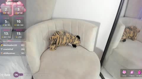 Snapshot of rachaeldeckard chatting on 03/08/25, 06:21 natalia - online show from 03/08/25, 06:21